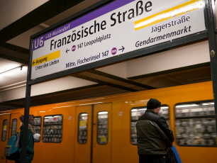 U-Bahnhof Französische Straße_02.png