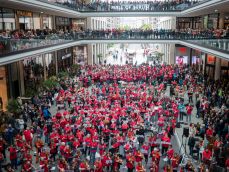 Symphonic Mob in der Mall Of Berlin